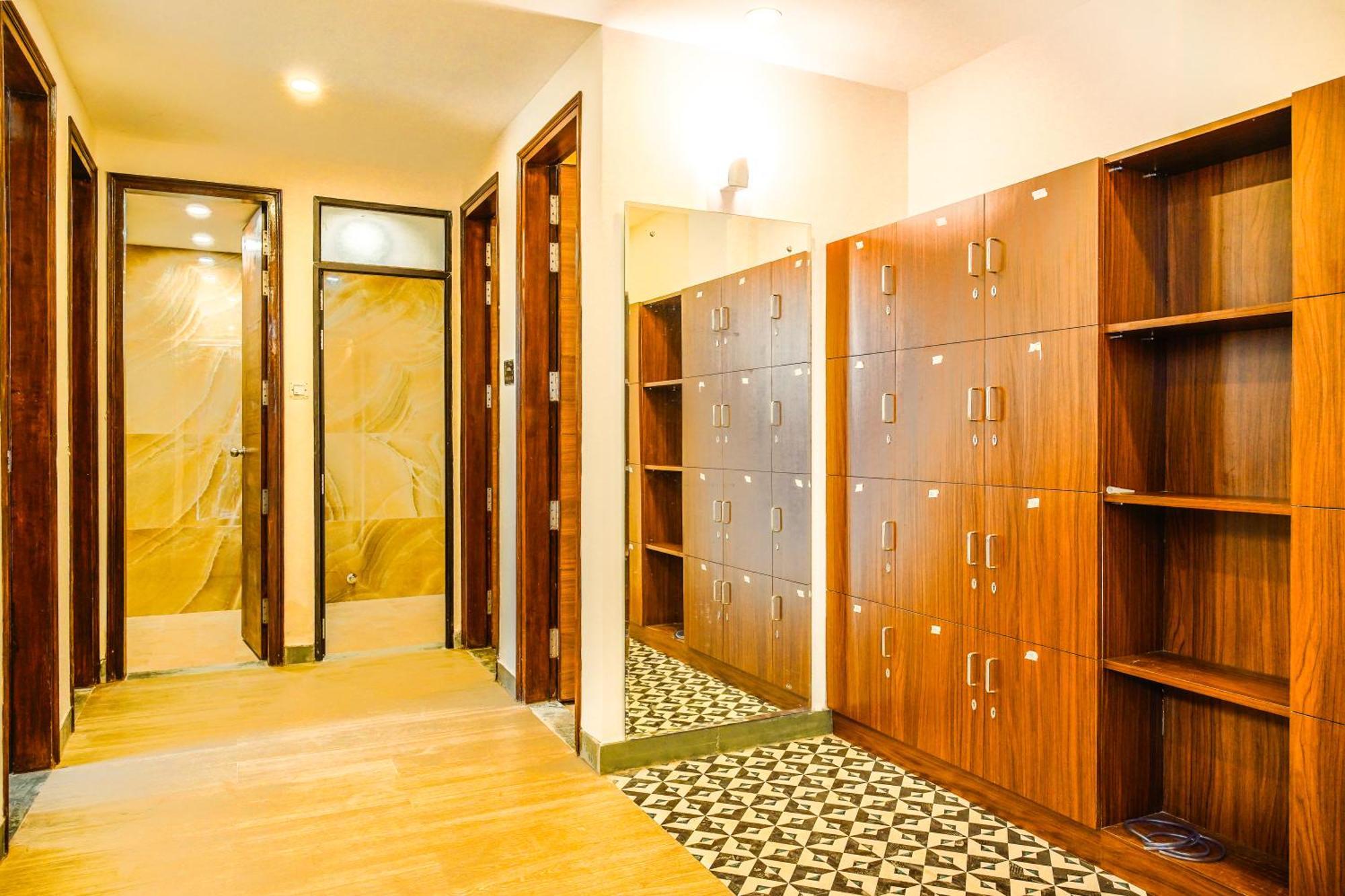 Alaya Stays 1 Bhk With Balcony & Pool - Veera Marina 칸돌림 외부 사진