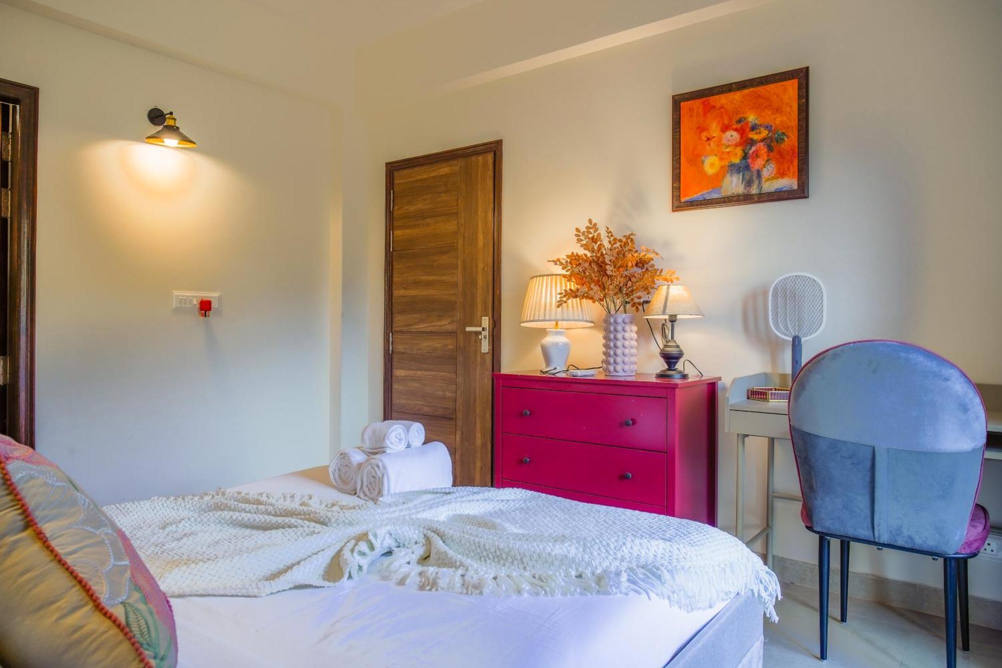 Alaya Stays 1 Bhk With Balcony & Pool - Veera Marina 칸돌림 외부 사진